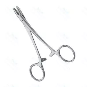 Doyen Needle Holder With Screw Joint Straight