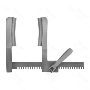 Cooley Sternal Retractor – wide concave blades
